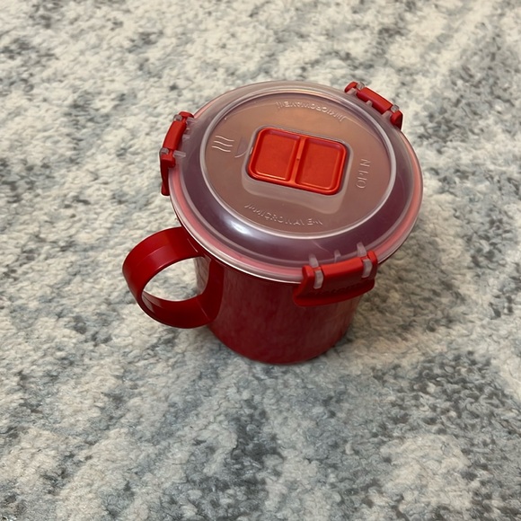 Soup Container - Picture 1 of 2